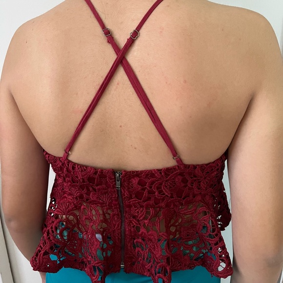 Cherry color crop top - Picture 3 of 3